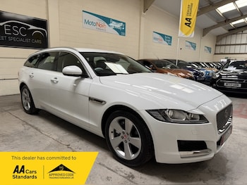Used Jaguar XF 2018 for sale - 79445565: Photo