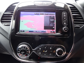Used Renault Captur 2015 for sale - 75524101: Photo