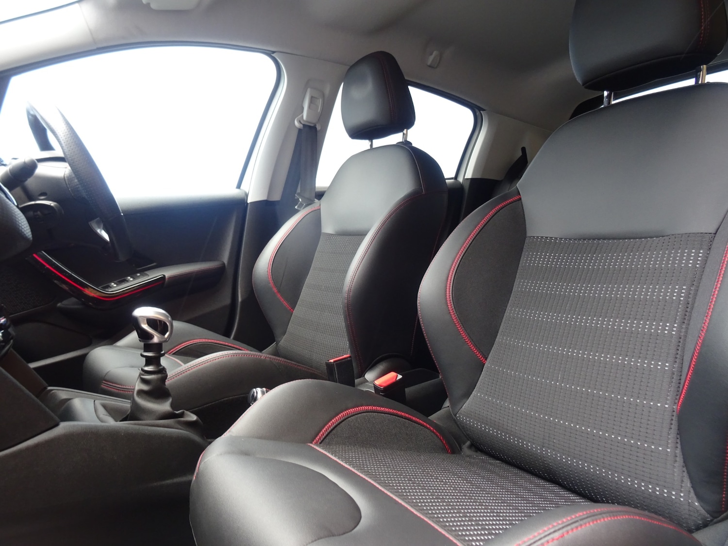 Used Peugeot 208 2018 for sale - 77416829: Photo 27