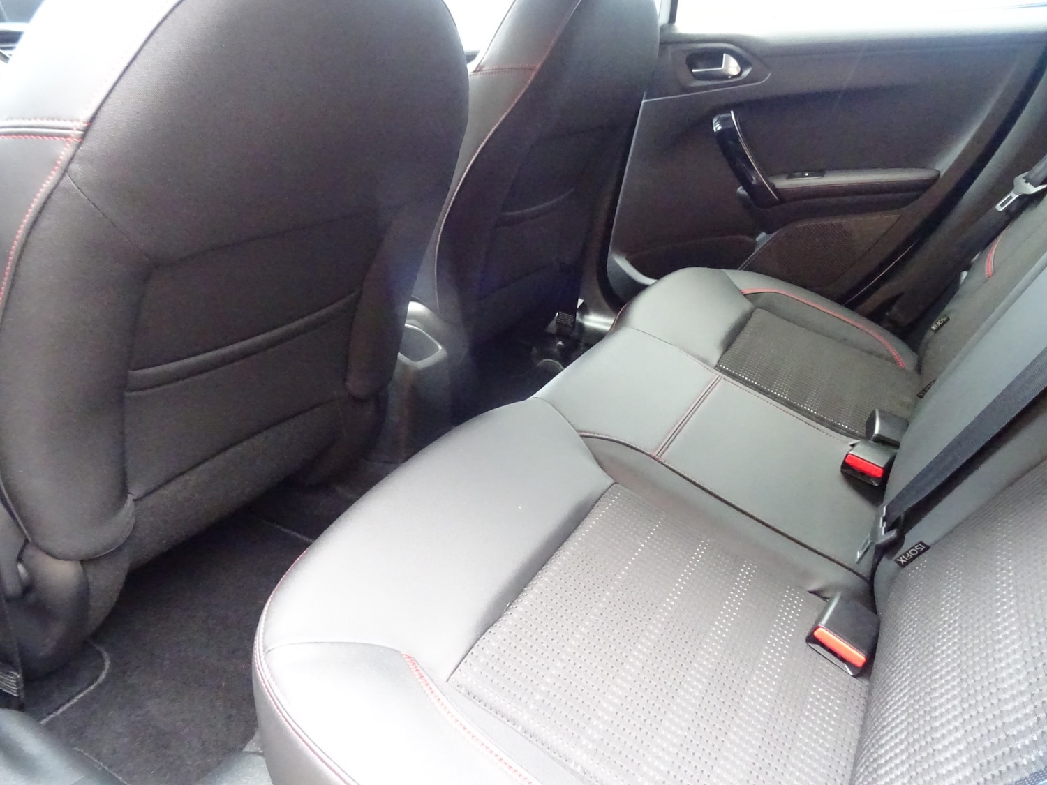 Used Peugeot 208 2018 for sale - 77416829: Photo 28