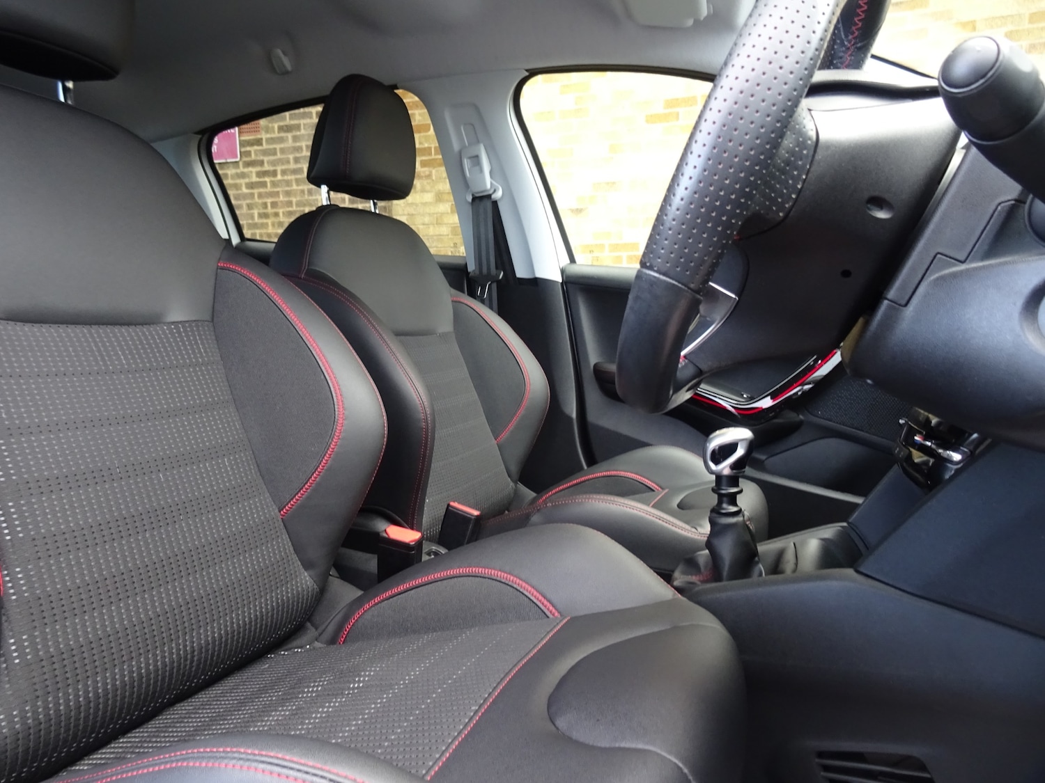 Used Peugeot 208 2018 for sale - 77416829: Photo 31