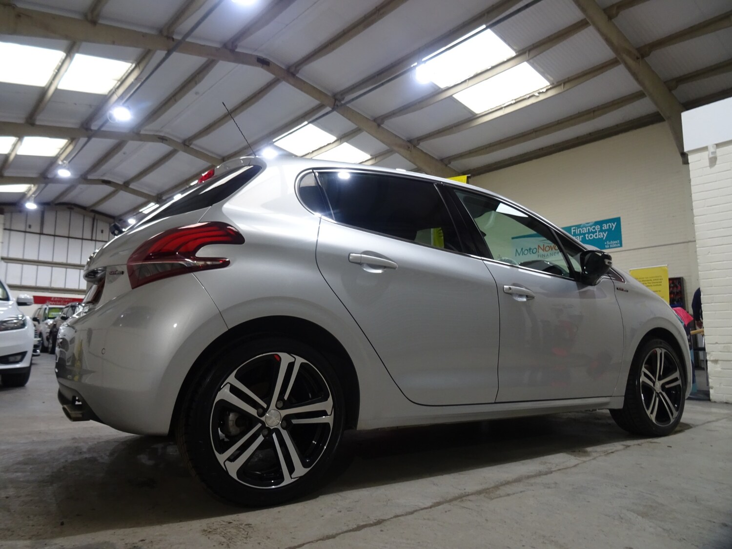 Used Peugeot 208 2018 for sale - 77416829: Photo 33