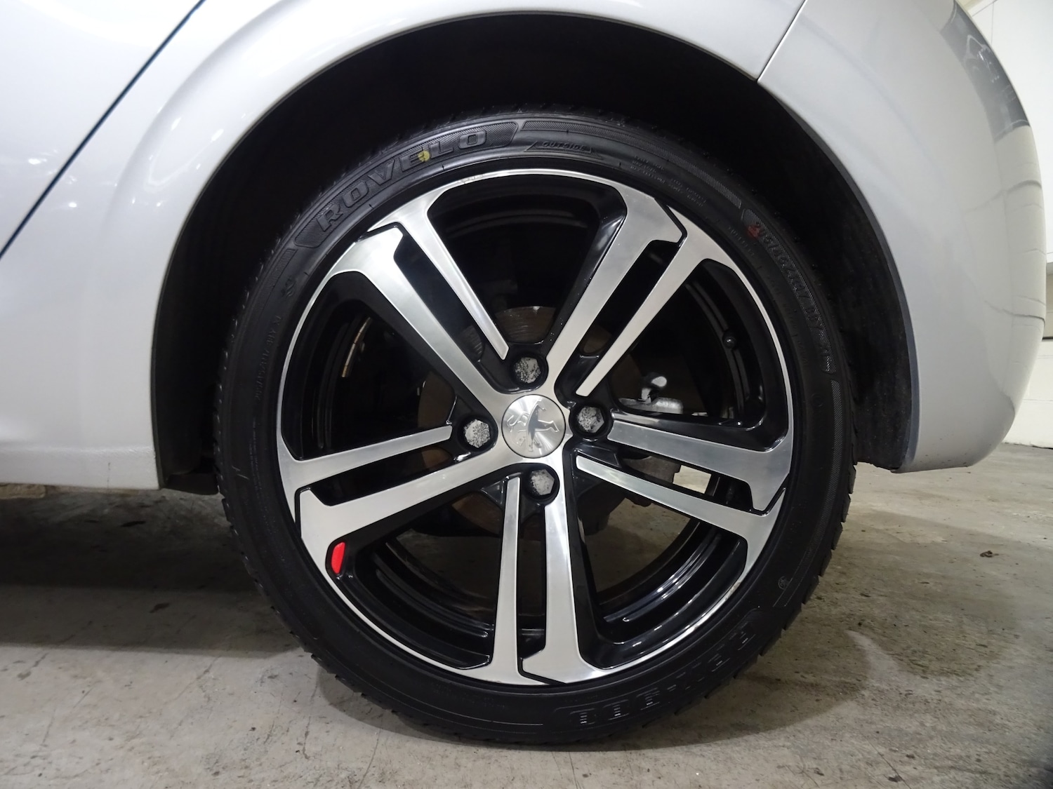 Used Peugeot 208 2018 for sale - 77416829: Photo 40