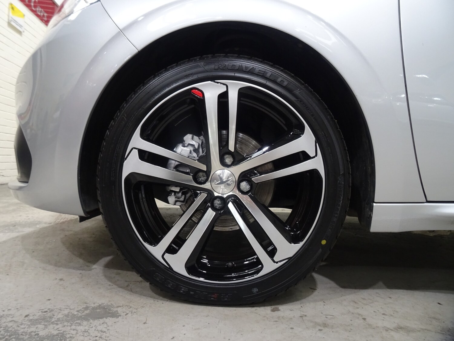 Used Peugeot 208 2018 for sale - 77416829: Photo 41