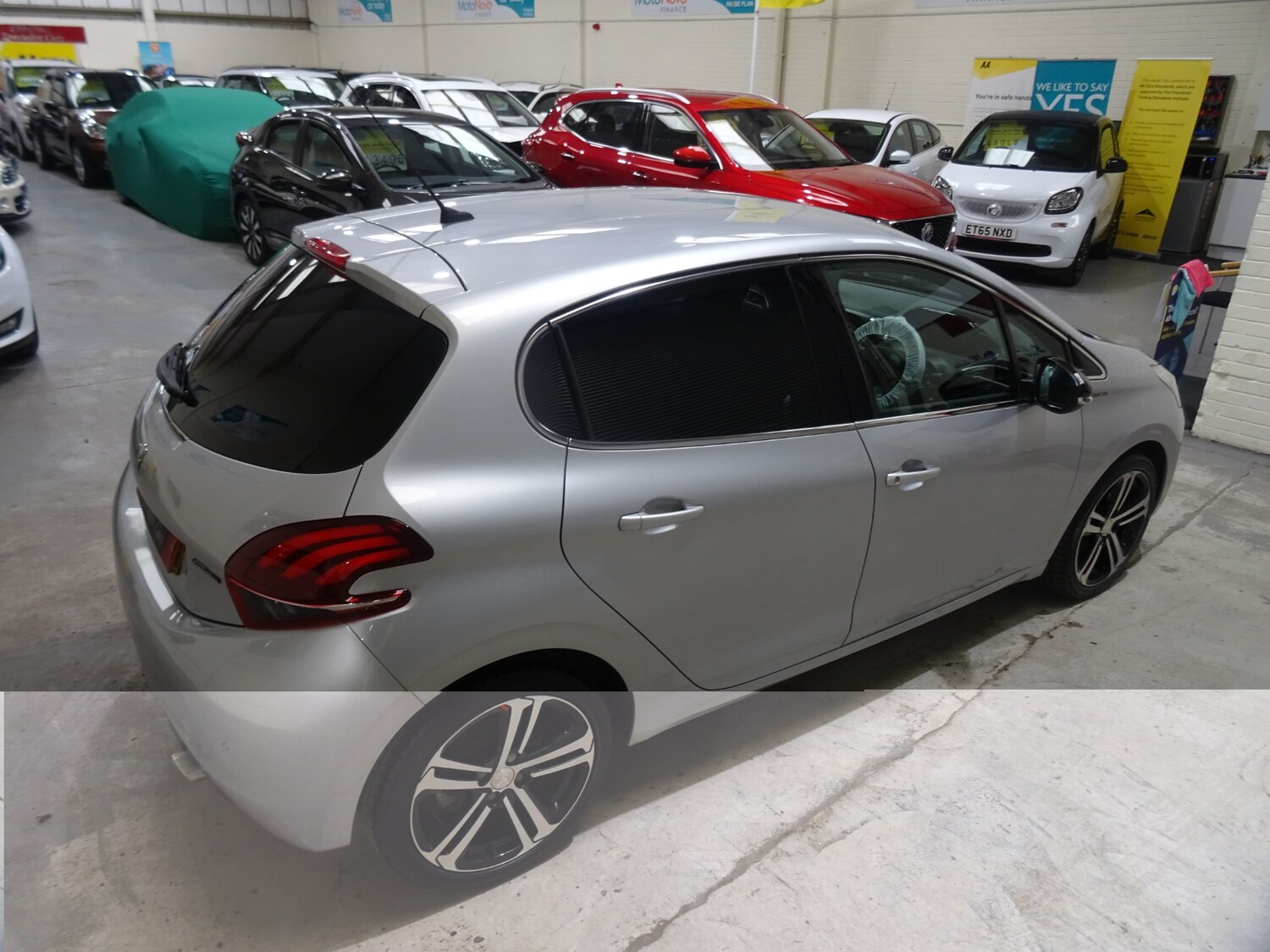 Used Peugeot 208 2018 for sale - 77416829: Photo 46