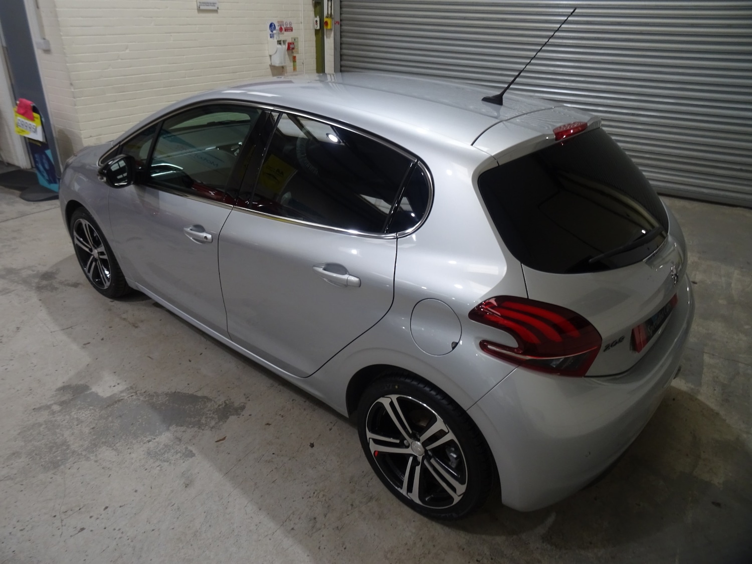 Used Peugeot 208 2018 for sale - 77416829: Photo 48