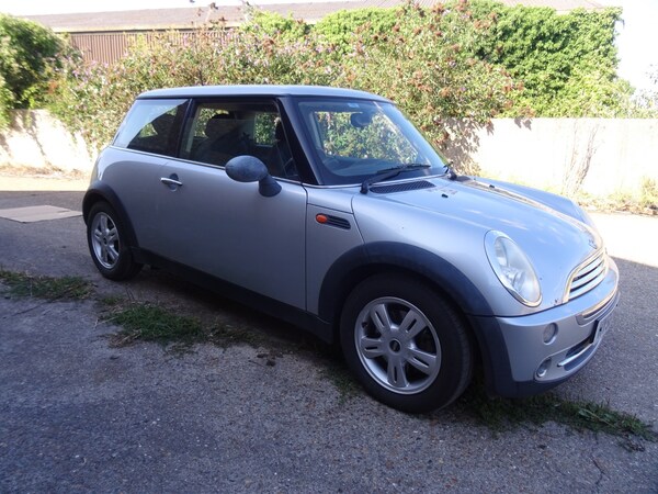 Cheap MINI Hatch 2006 (56) - 1.6 One 3dr **TRADE SALE TO CLEAR*MOT 18/1/26** for sale in Gravesend, Kent