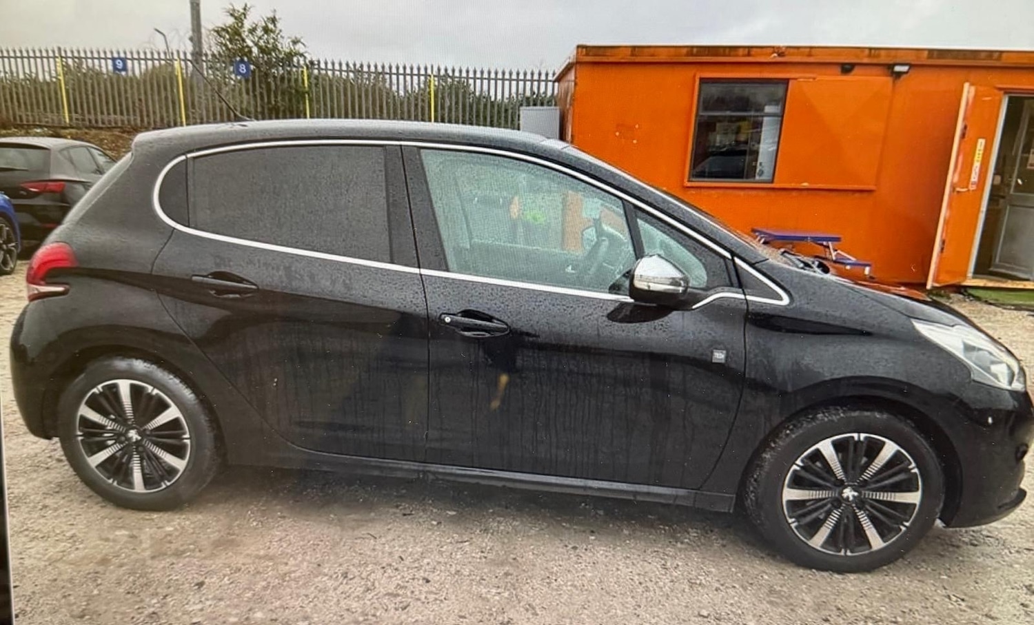Used Peugeot 208 2019 for sale - 76589698: Photo 3