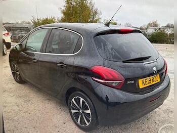 Used Peugeot 208 2019 for sale - 76589698: Photo