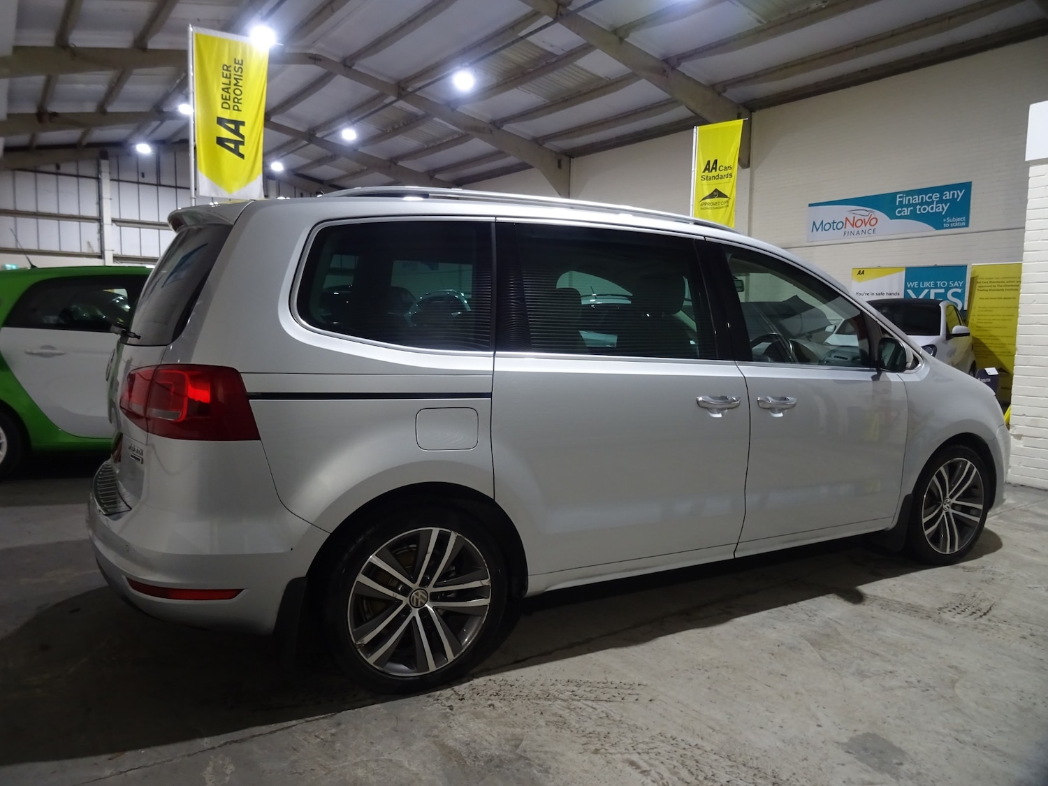 Used Volkswagen Sharan 2015 for sale - 77249045: Photo 10