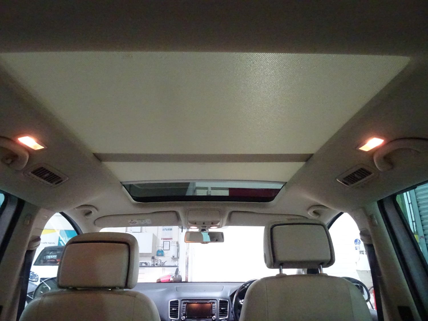 Used Volkswagen Sharan 2015 for sale - 77249045: Photo 5