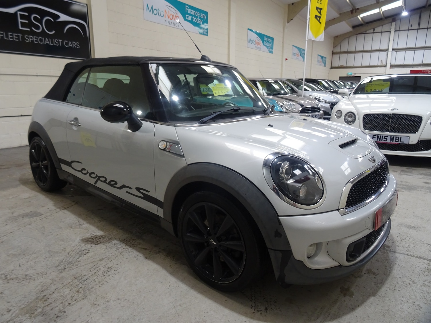 Used MINI Convertible 2013 for sale - 77675797: Photo 11