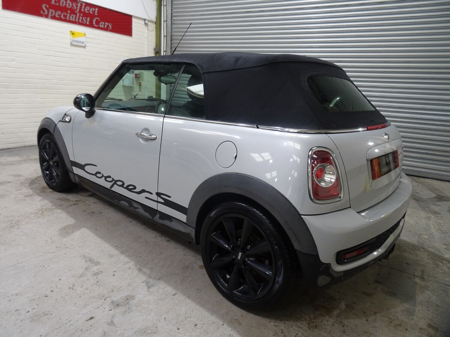Used MINI Convertible 2013 for sale - 77675797: Photo 15