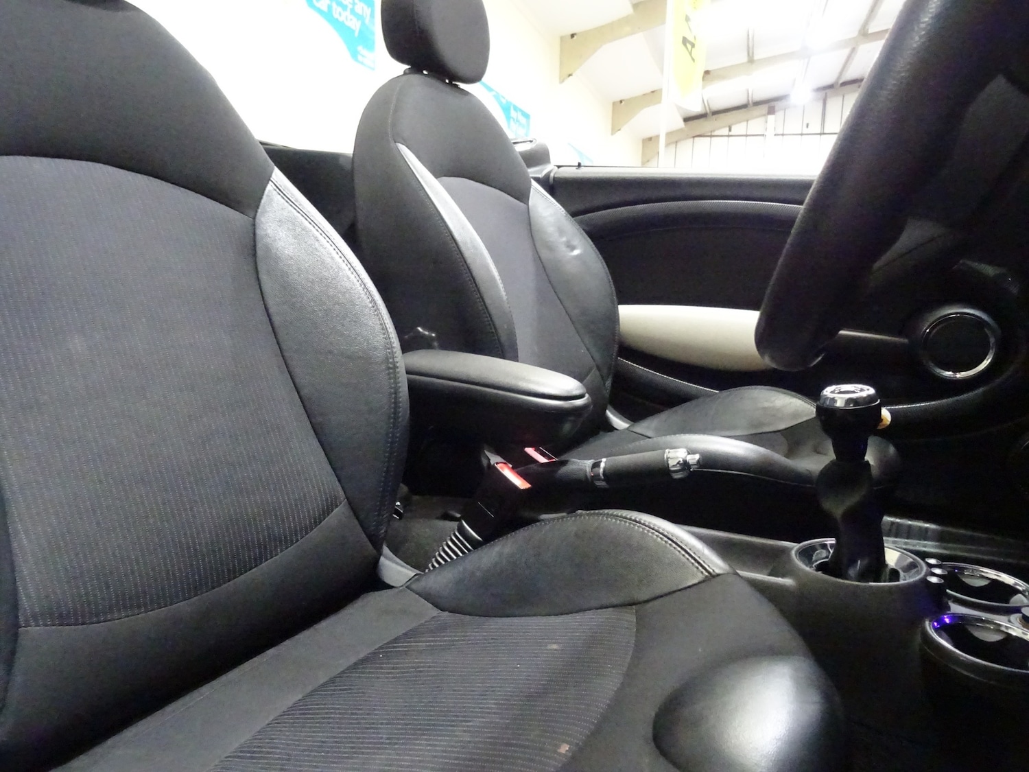 Used MINI Convertible 2013 for sale - 77675797: Photo 5