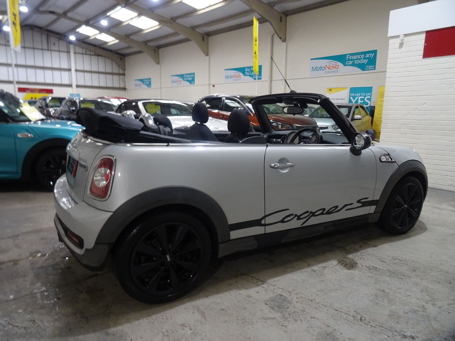 Used MINI Convertible 2013 for sale - 77675797: Photo 7