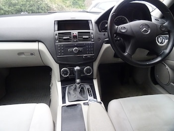 Used Mercedes-Benz C Class 2009 for sale - 77902825: Photo