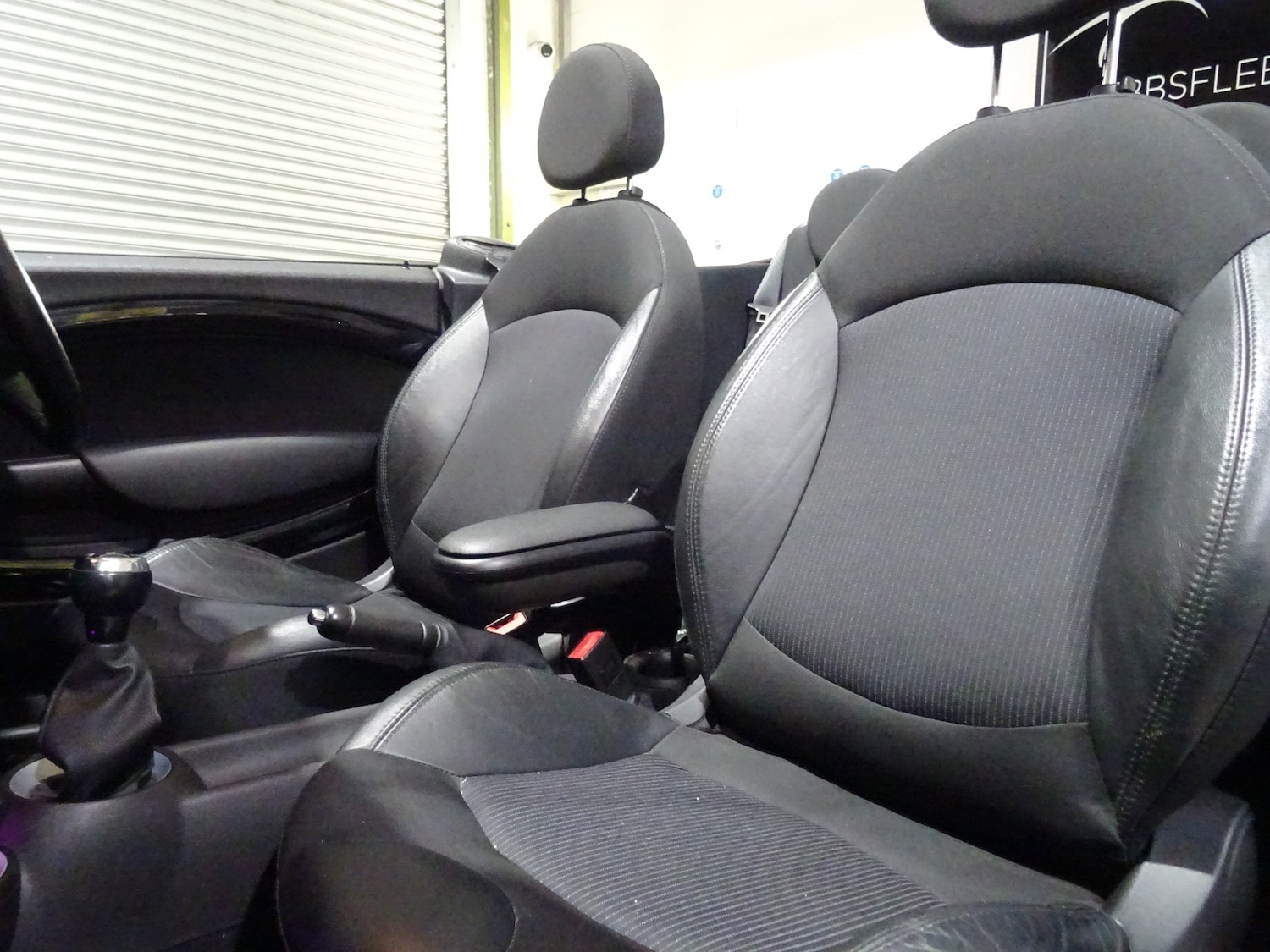 Used MINI Convertible 2015 for sale - 77071157: Photo 2