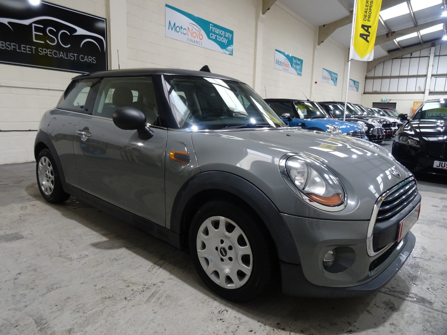 Used MINI Hatch 2014 for sale - 76611332: Photo 1