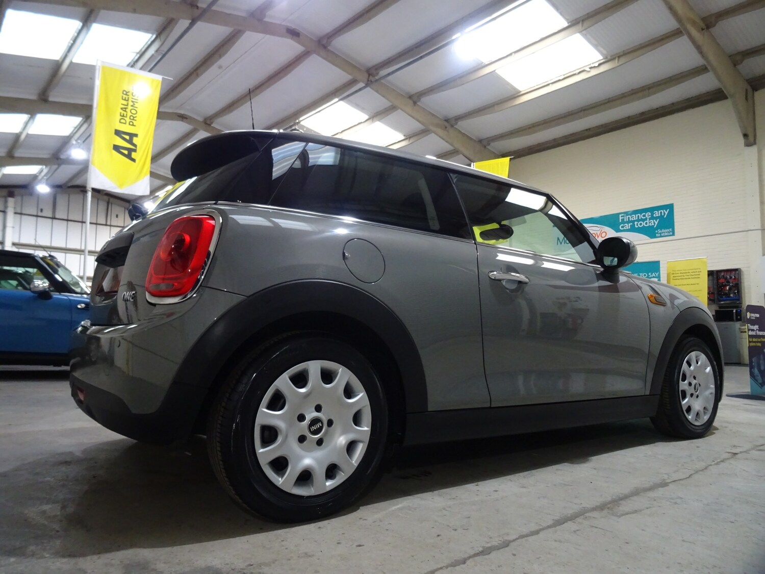 Used MINI Hatch 2014 for sale - 76611332: Photo 30