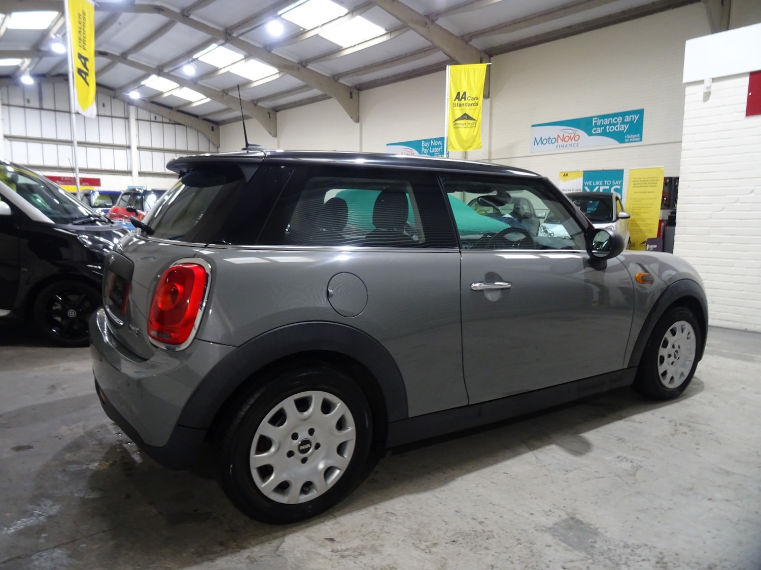 Used MINI Hatch 2014 for sale - 76611332: Photo 5