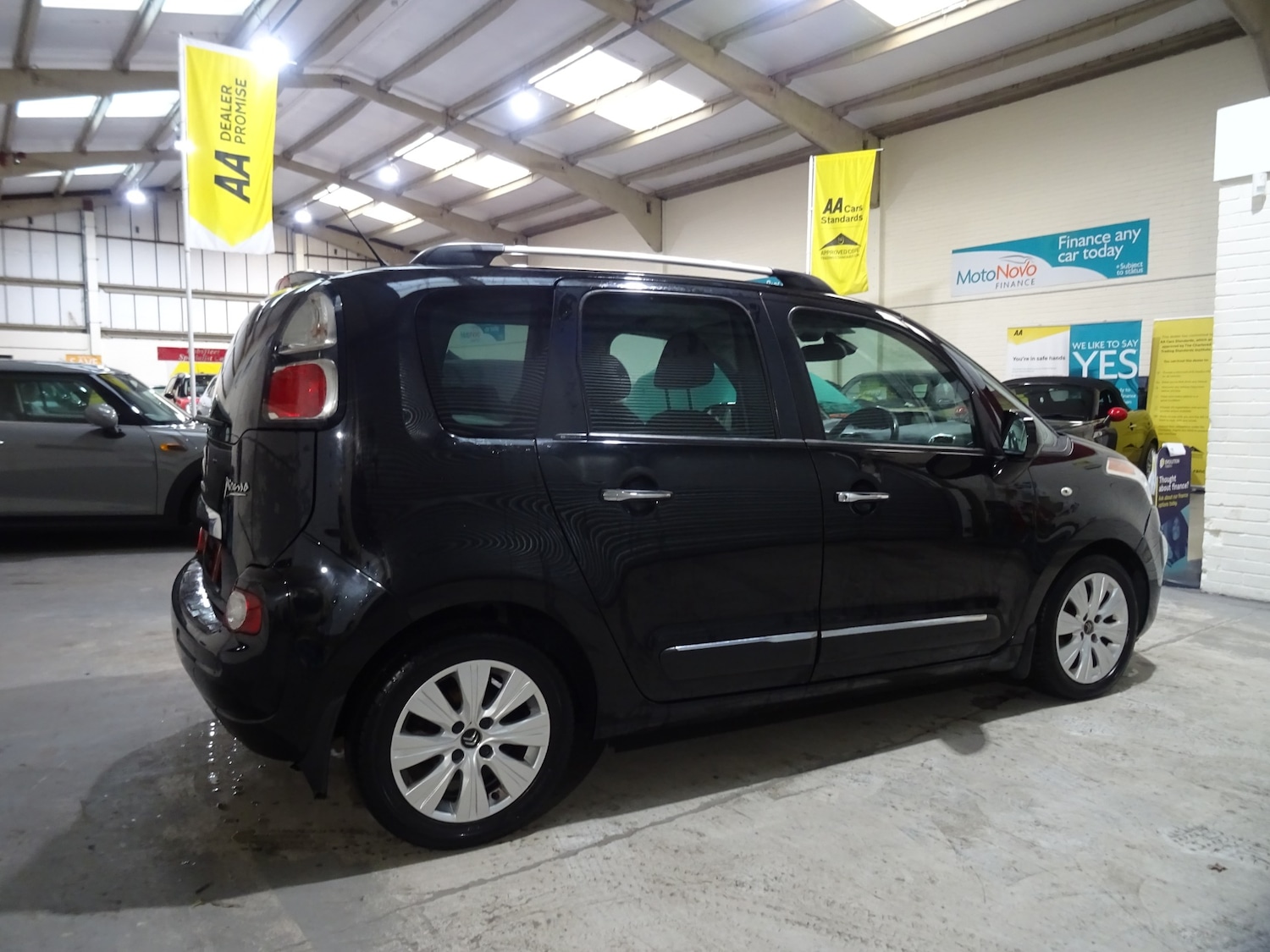 Used Citroen C3 Picasso 2014 for sale - 77077019: Photo 5