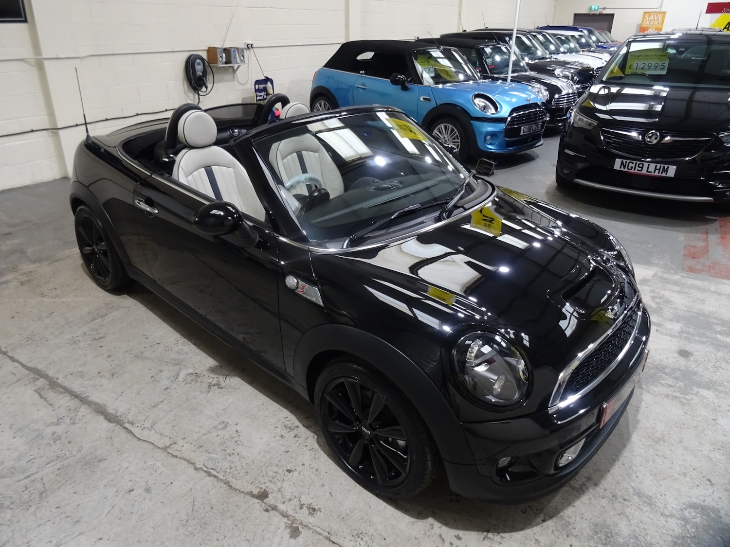 Used MINI Roadster 2014 for sale - 76638409: Photo 21
