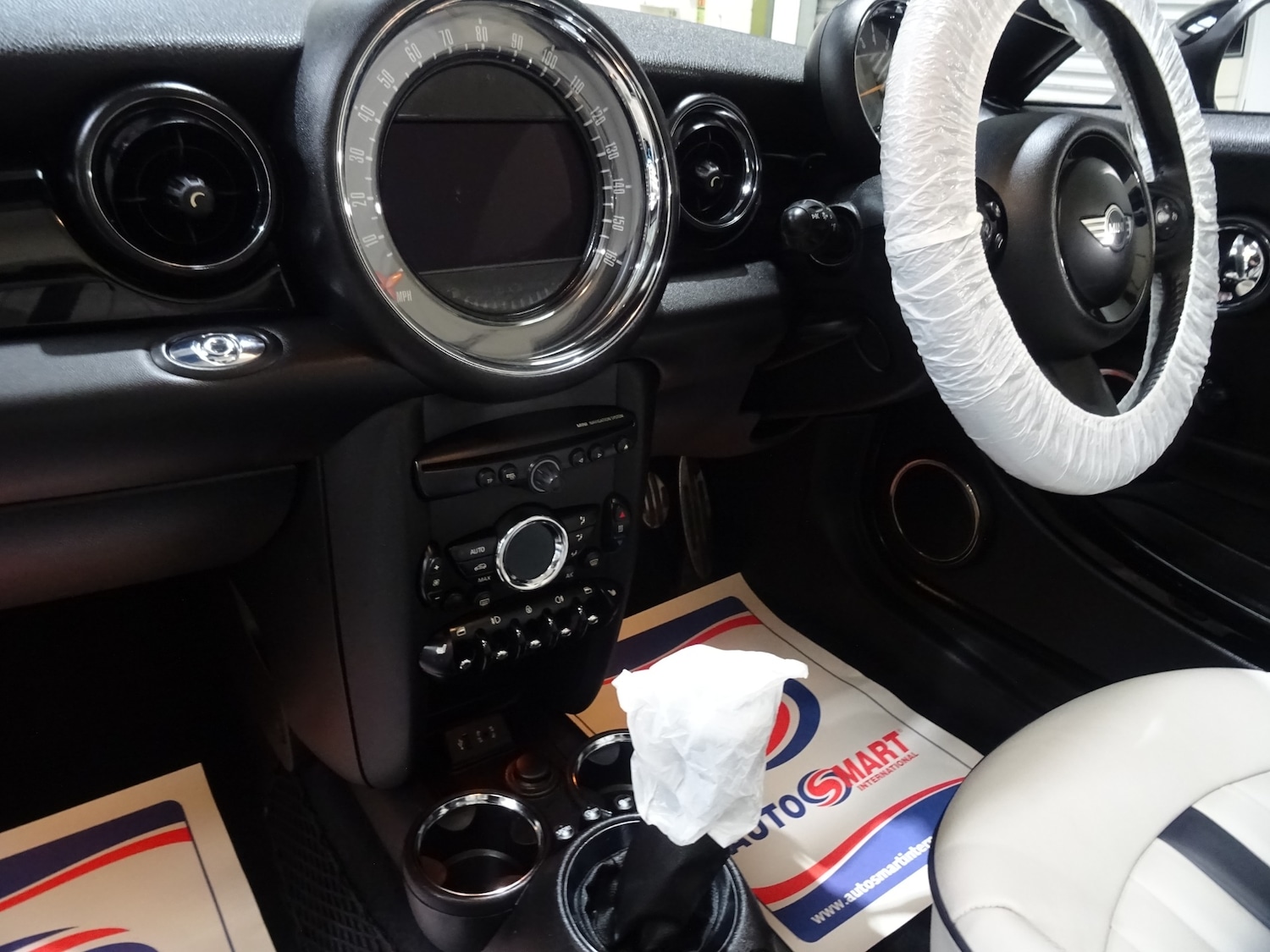 Used MINI Roadster 2014 for sale - 76638409: Photo 22