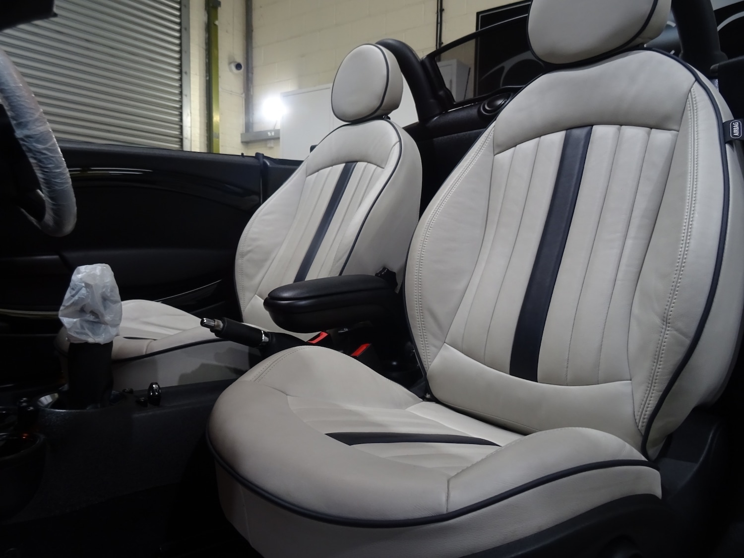 Used MINI Roadster 2014 for sale - 76638409: Photo 23