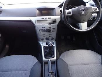 Used Vauxhall Astra 2009 for sale - 75641469: Photo