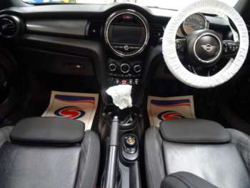 Used MINI Convertible 2018 for sale - 75168324: Photo