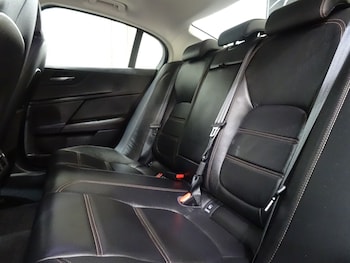 Used Jaguar XE 2015 for sale - 75689289: Photo