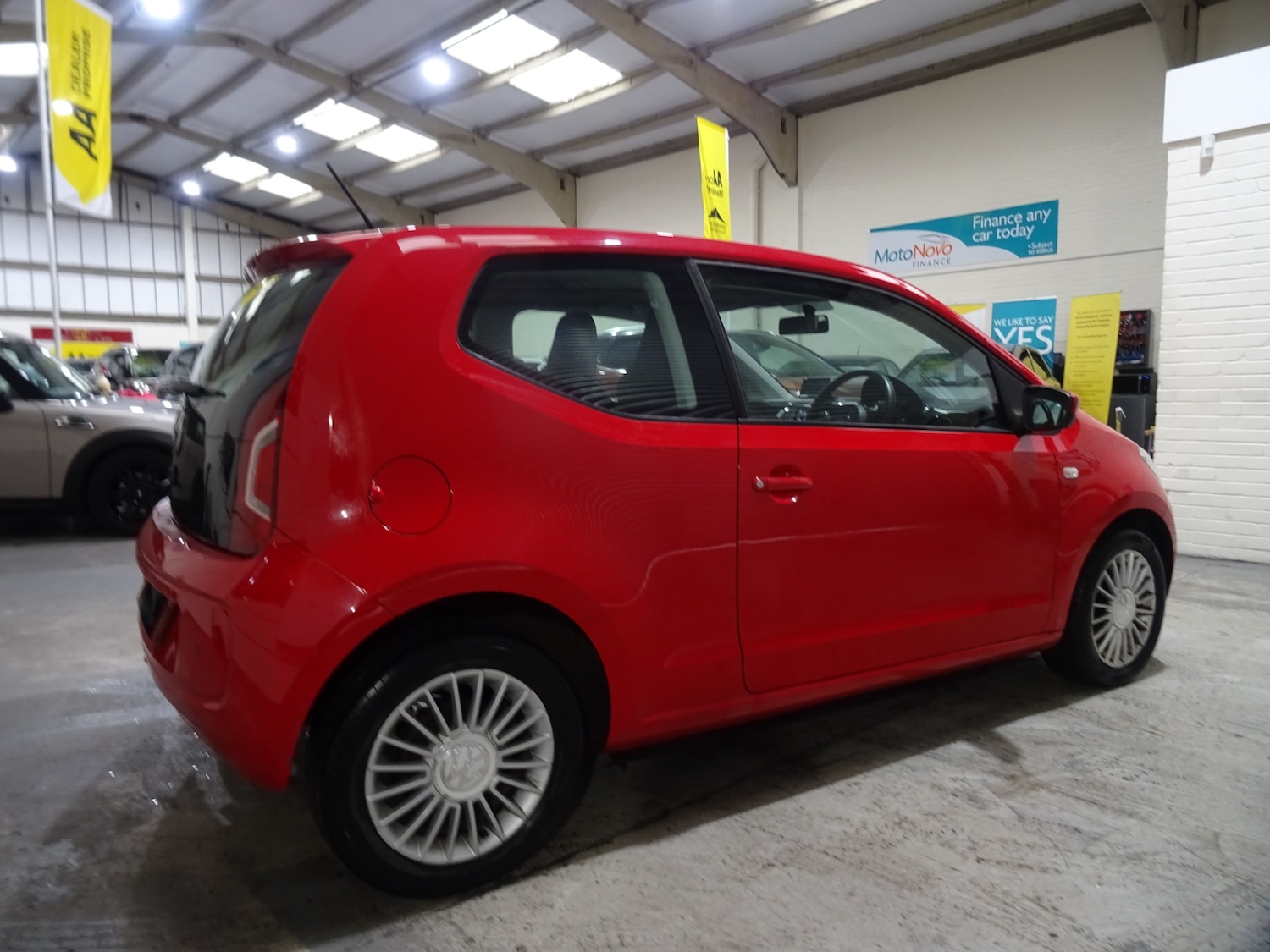 Used Volkswagen up! 2014 for sale - 77630873: Photo 7