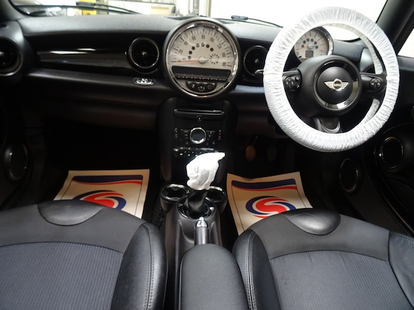 Used MINI Convertible 2014 for sale - 75750025: Photo 2