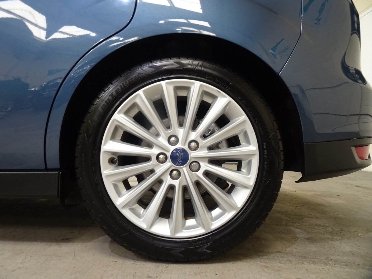 Used Ford C-Max 2018 for sale - 76391165: Photo 38