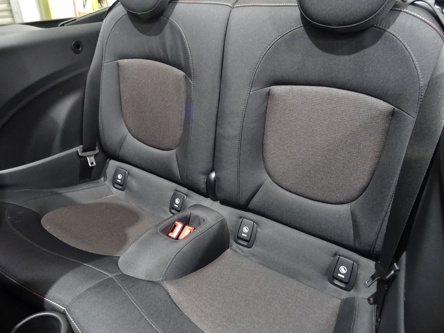 Used MINI Convertible 2021 for sale - 77046264: Photo 3