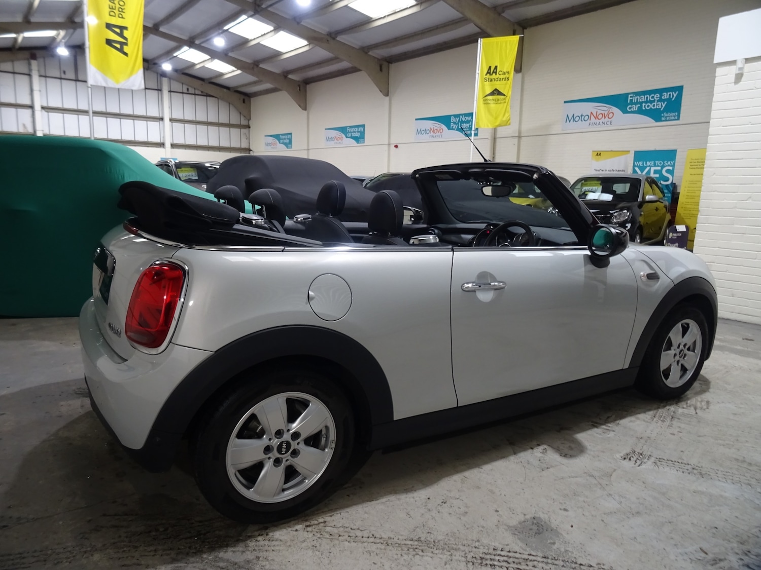 Used MINI Convertible 2021 for sale - 77046264: Photo 8