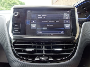 Used Peugeot 2008 2016 for sale - 75391487: Photo