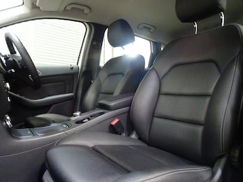 Used Mercedes-Benz B Class 2017 for sale - 77934458: Photo