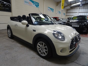 Used MINI Convertible 2017 for sale - 77934106: Photo