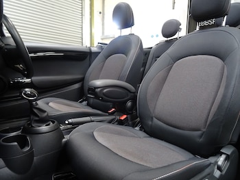 Used MINI Convertible 2017 for sale - 77934106: Photo