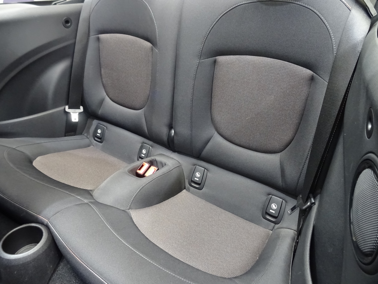 Used MINI Convertible 2017 for sale - 77934106: Photo 3