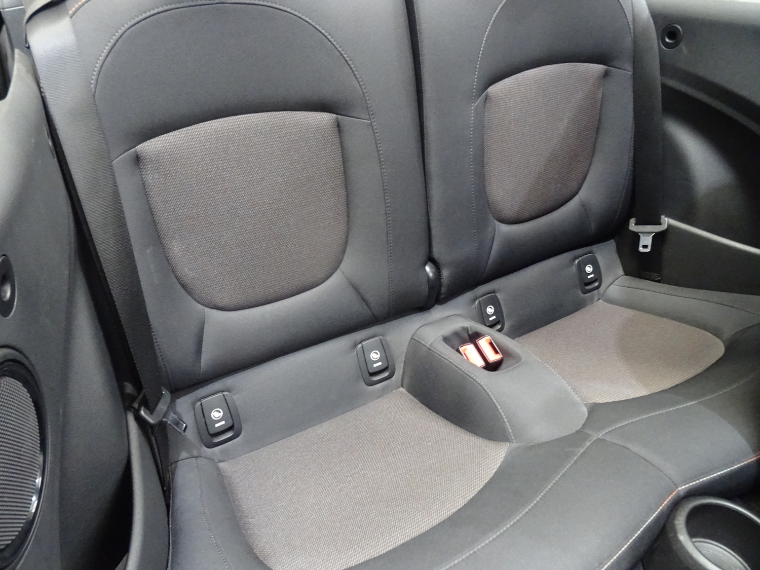 Used MINI Convertible 2017 for sale - 77934106: Photo 5