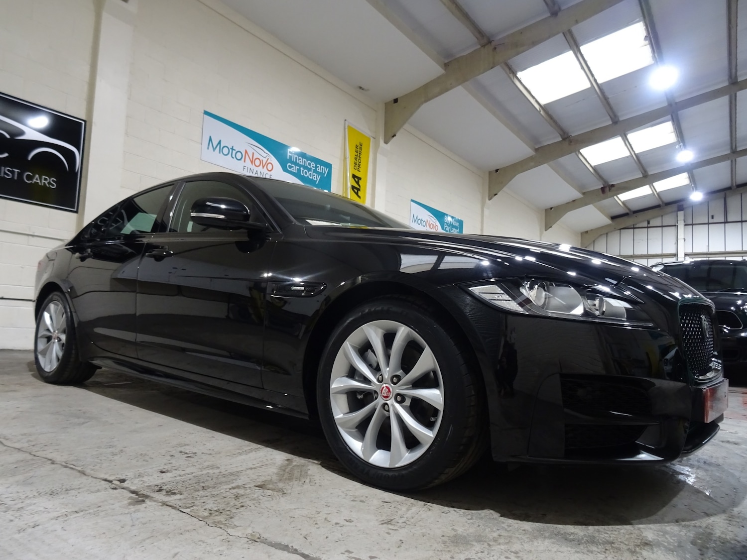 Used Jaguar XF 2015 for sale - 76428431: Photo 13