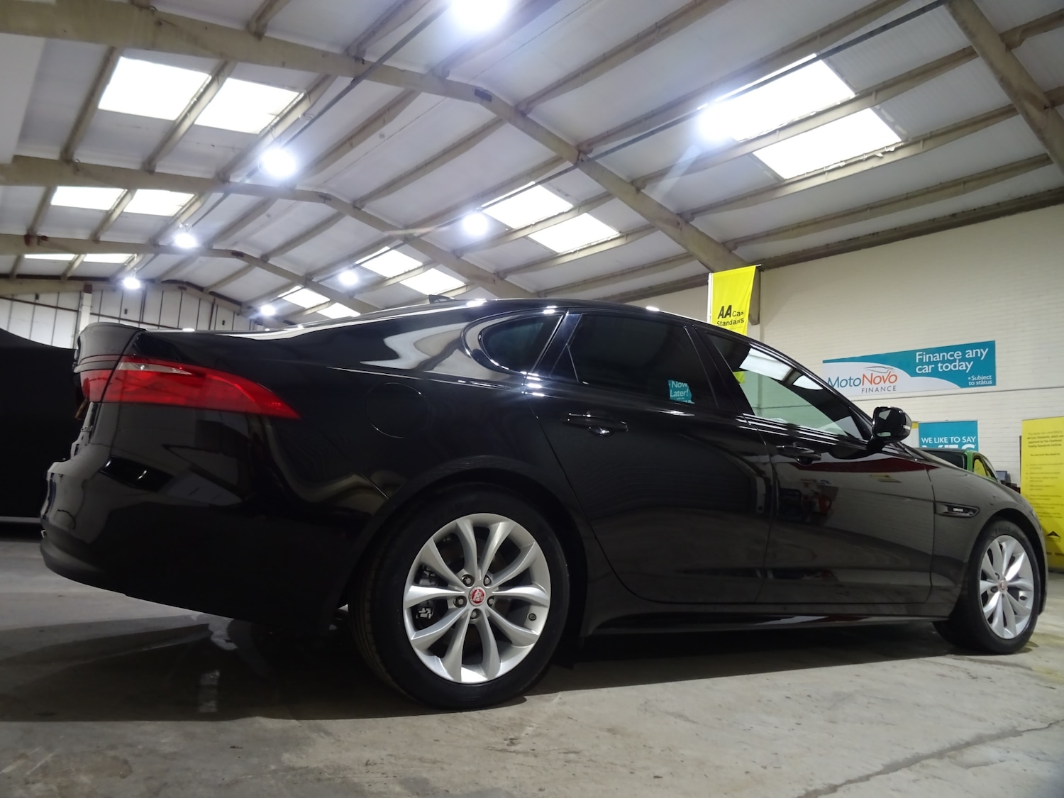 Used Jaguar XF 2015 for sale - 76428431: Photo 15