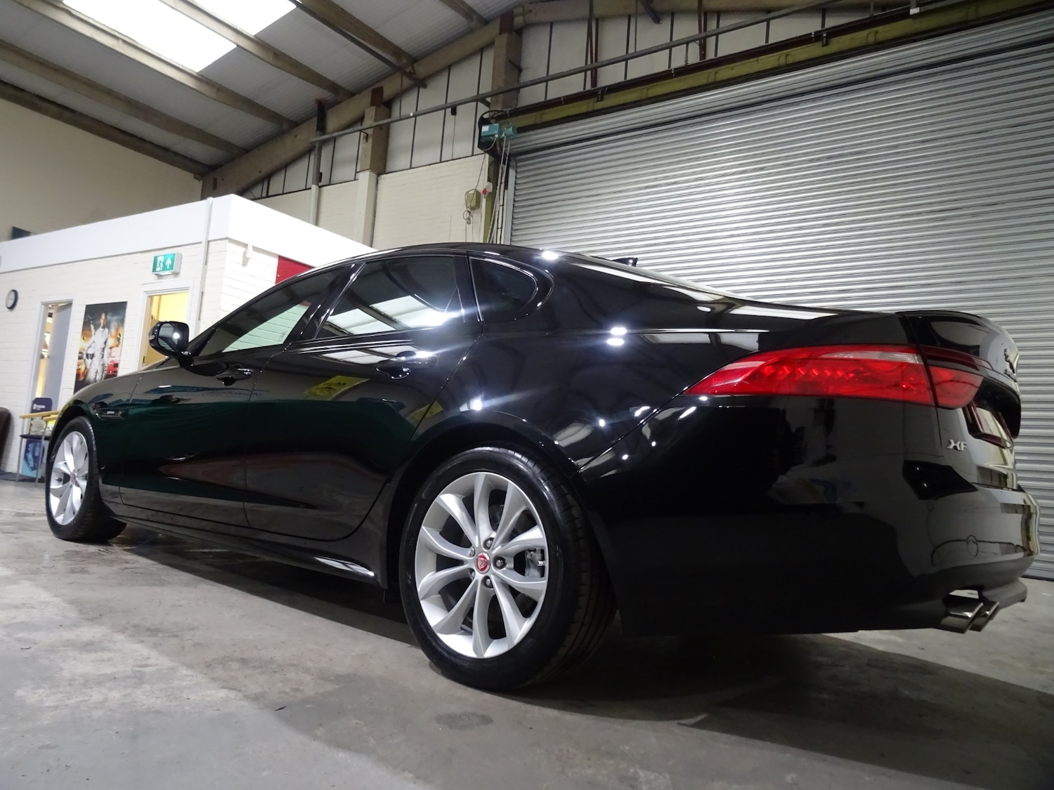 Used Jaguar XF 2015 for sale - 76428431: Photo 17