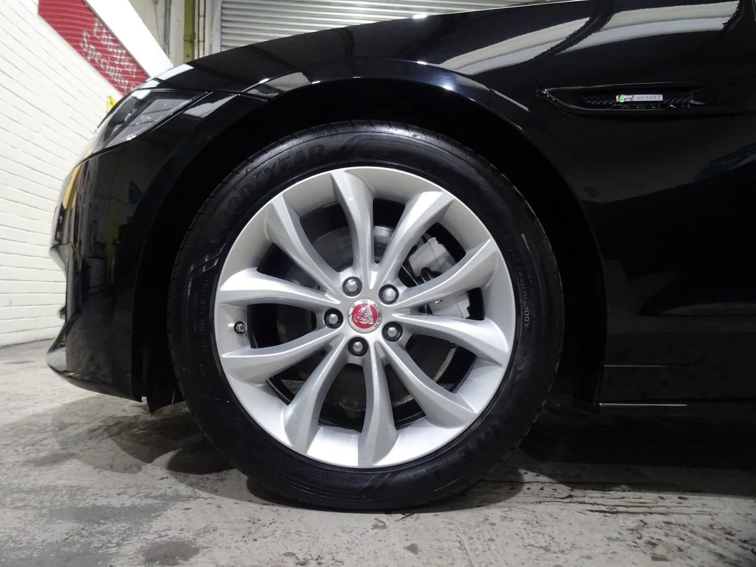 Used Jaguar XF 2015 for sale - 76428431: Photo 22