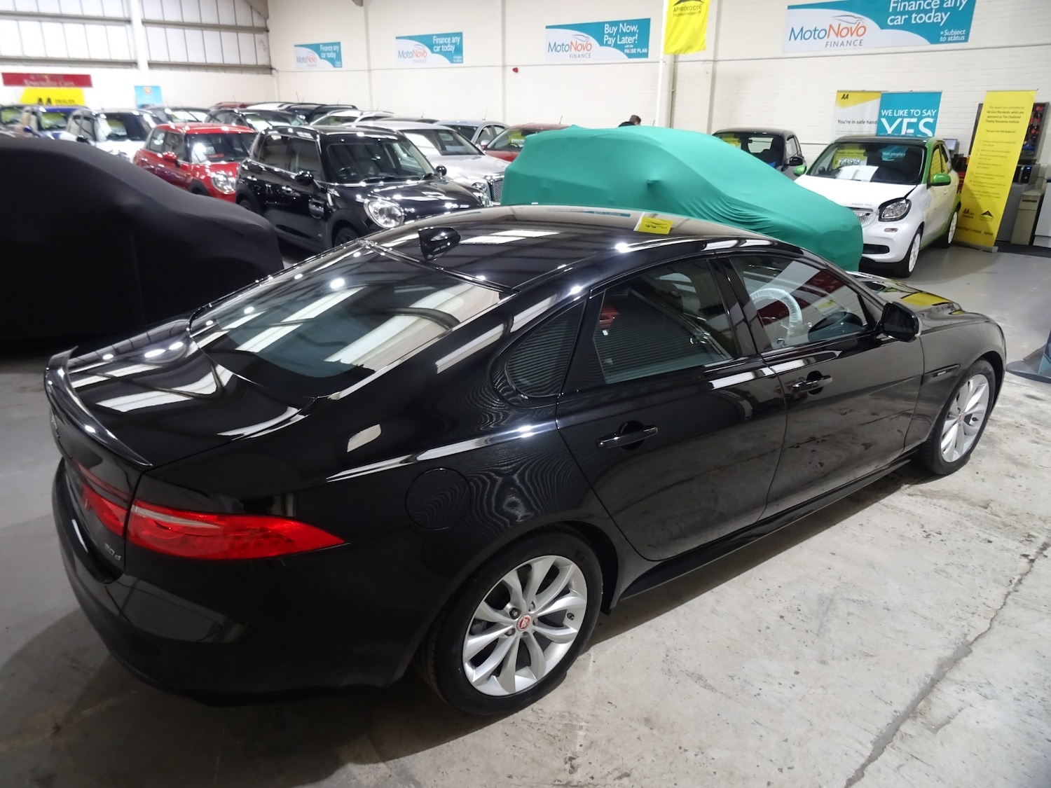 Used Jaguar XF 2015 for sale - 76428431: Photo 27