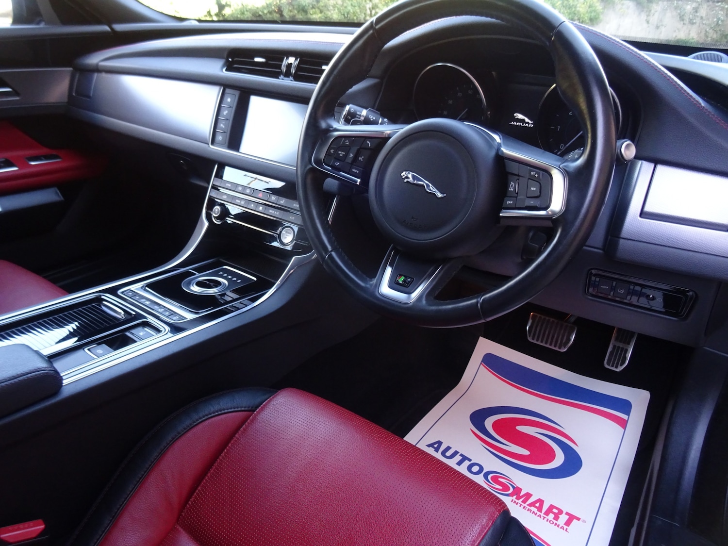 Used Jaguar XF 2015 for sale - 76428431: Photo 30