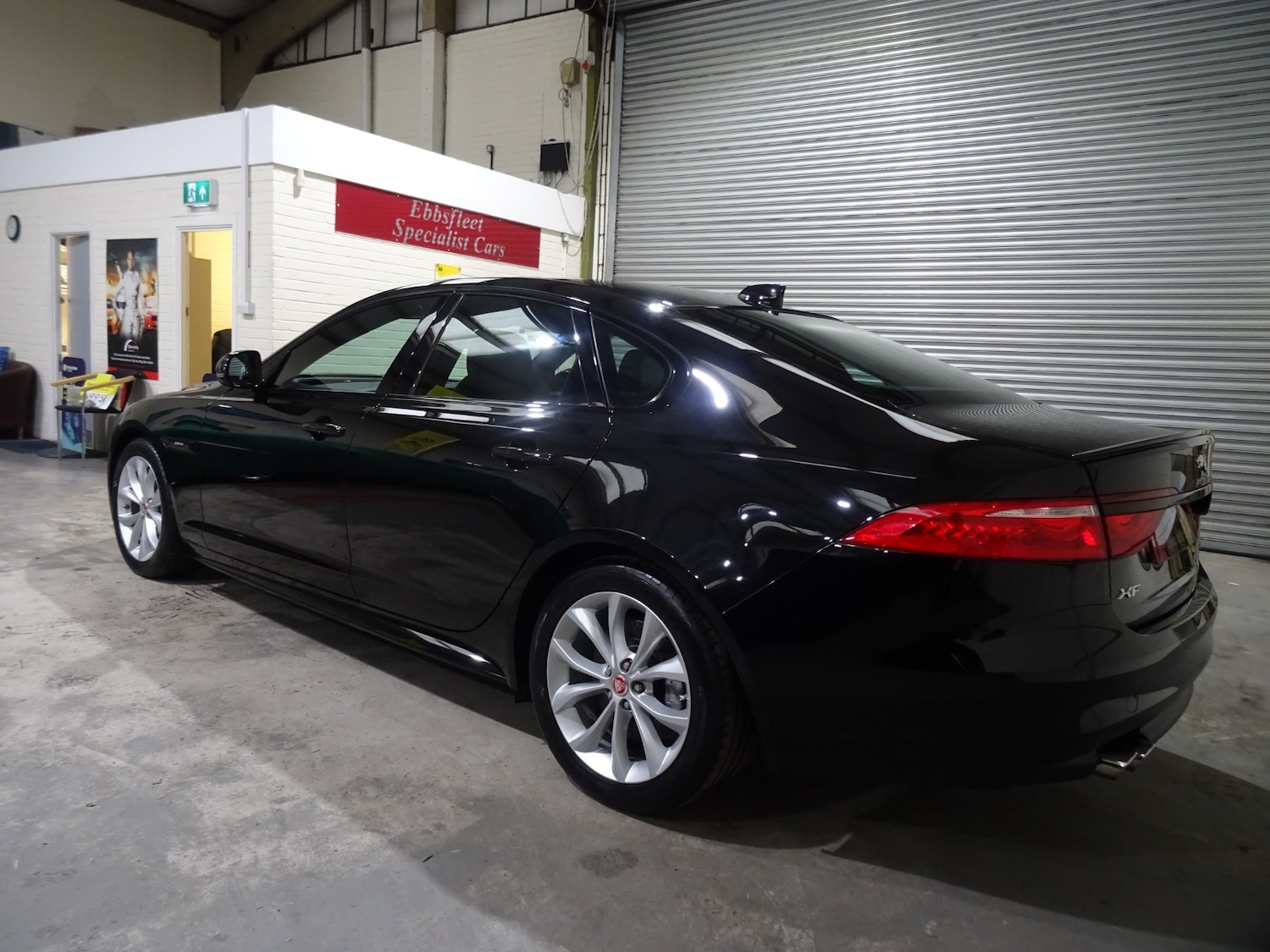 Used Jaguar XF 2015 for sale - 76428431: Photo 5