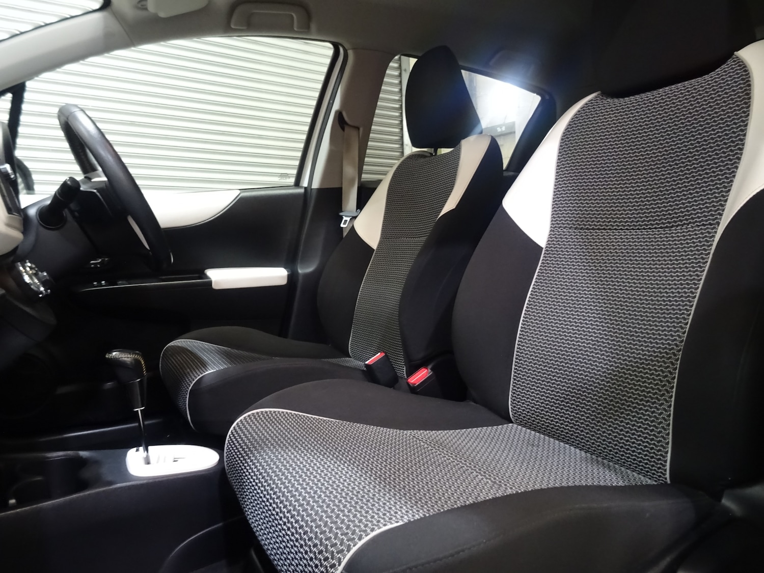 Used Toyota Yaris 2013 for sale - 77045990: Photo 3